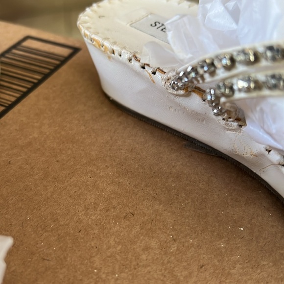 Steve Madden Women’s Rhinestone Thong Slip in Sandals Sz 7 1/2 - Picture 6 of 15